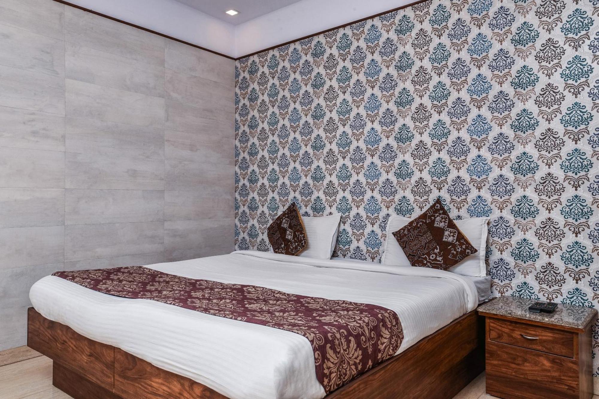 Hotel Dream Palace Laxmi Nagar Nuova Delhi Esterno foto