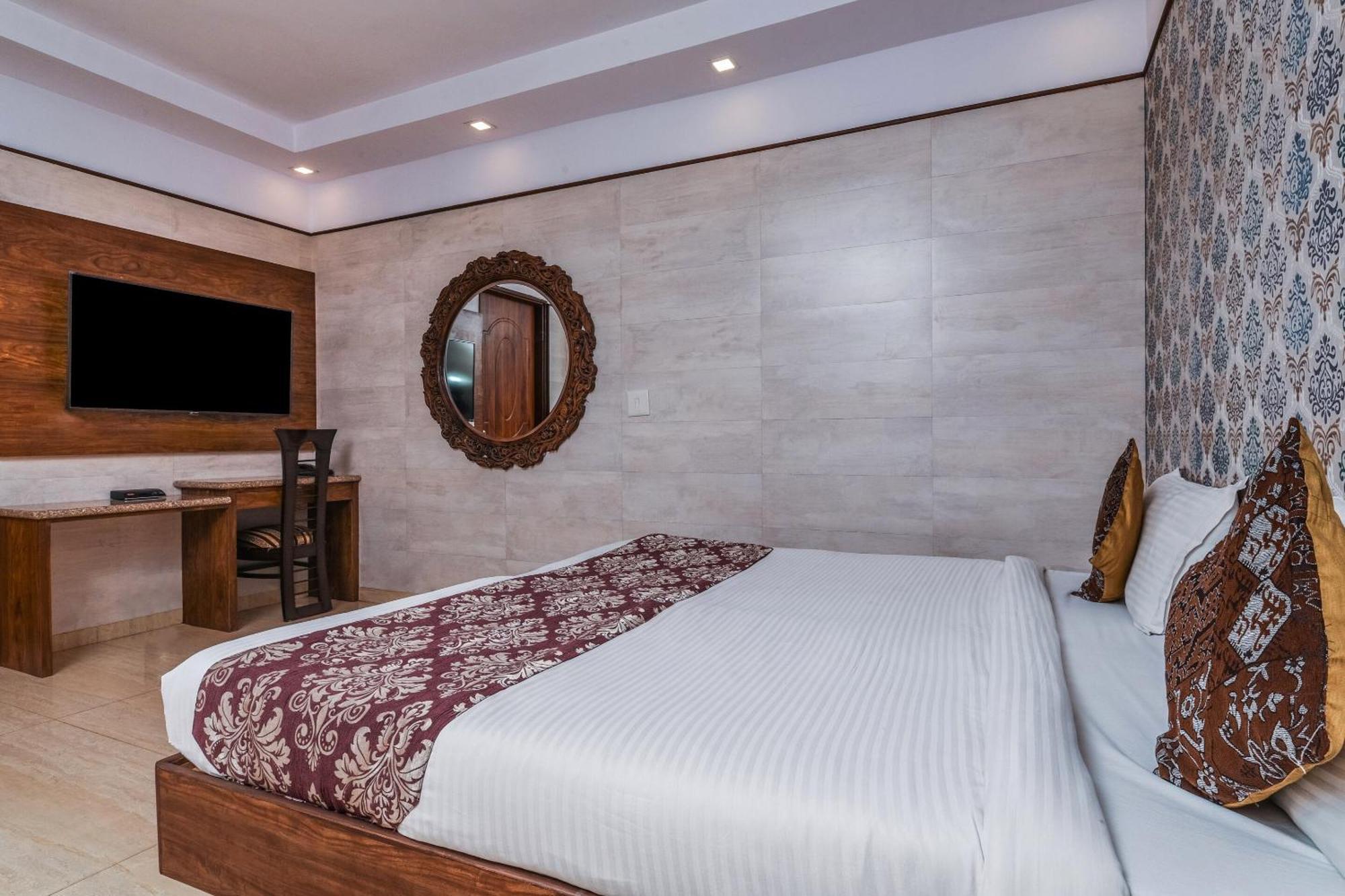 Hotel Dream Palace Laxmi Nagar Nuova Delhi Esterno foto